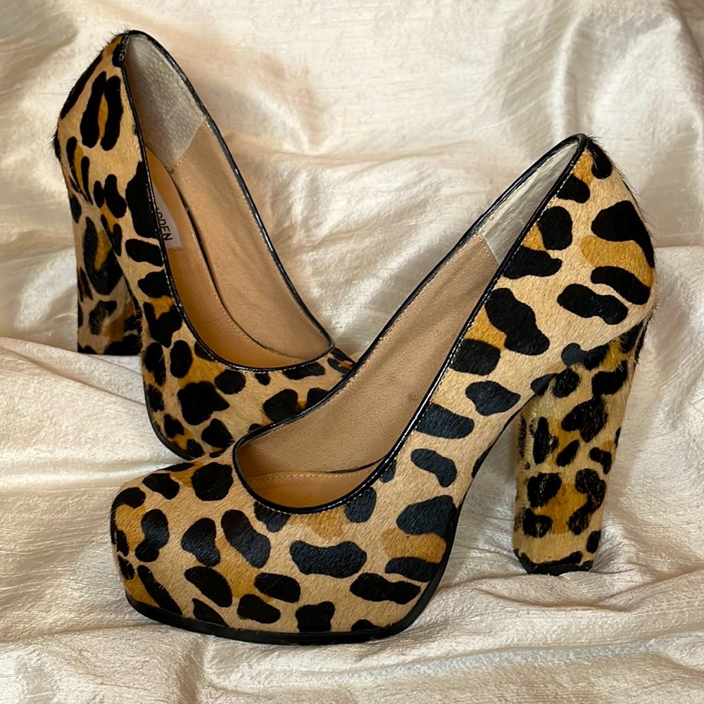 Steve Madden leopard print cow hair platform pumps